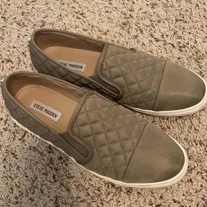 Steve Madden Zander Slip-ons